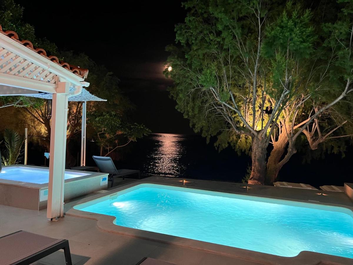 Nikkon Luxury Living Villa Arvi  Exterior photo